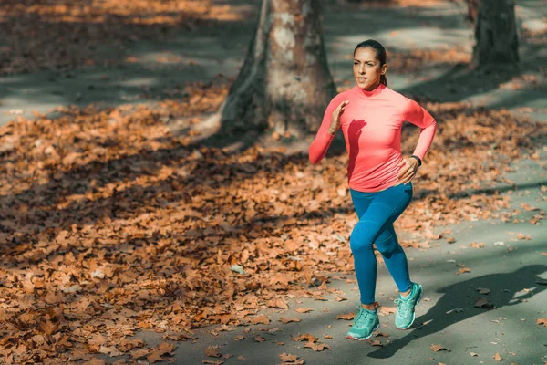 Mulher Correr Natureza Parque Livre — Fotografia de Stock