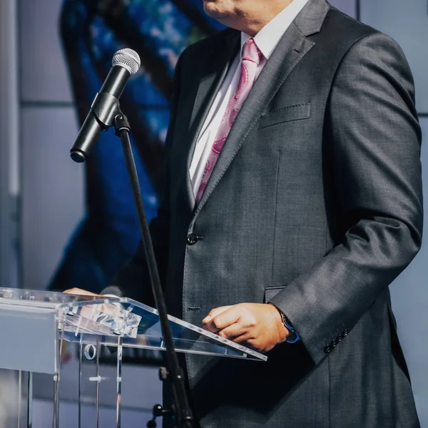 Well Dressed Male Businessman Standing Stage Front Microphone Press Conference — Stock Photo, Image