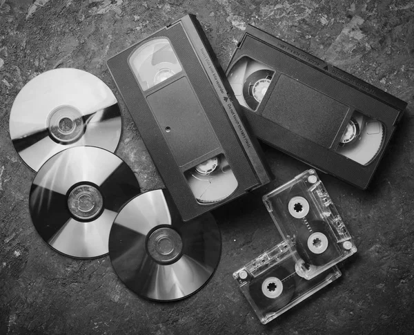 Intrattenimento Tecnologia Dei Media Degli Anni Audiocassette Videocassette Una Superficie — Foto Stock
