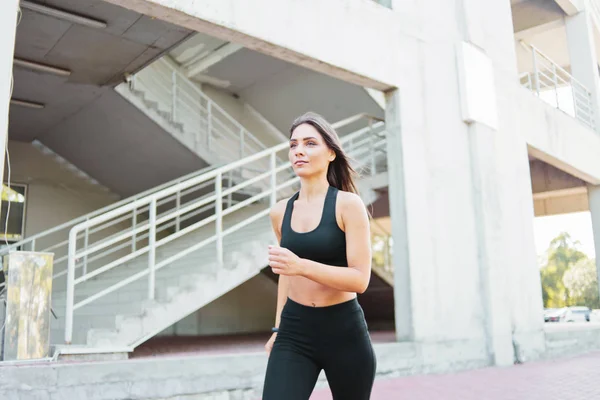 Attractive Woman Sportswear Running Outdoors Urban Environment Sports Healthy Lifestyle — Stock Photo, Image