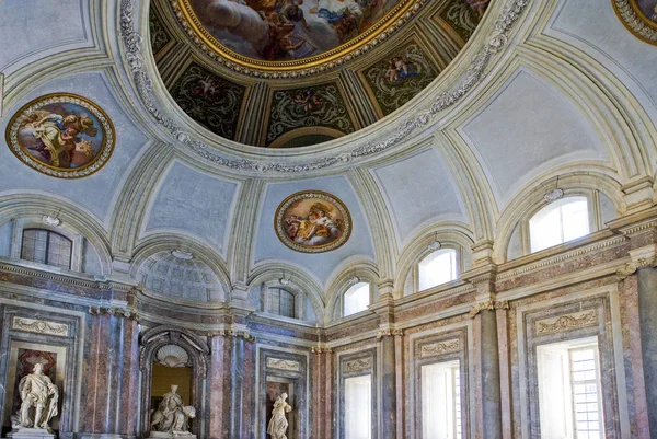 Det kongelige palass i Caserta – stockfoto