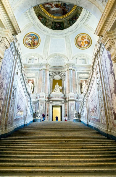 Het Koninklijk Paleis van Caserta — Stockfoto