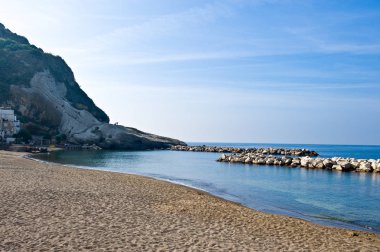 Ischia Adası