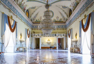 Napoli yerlerin