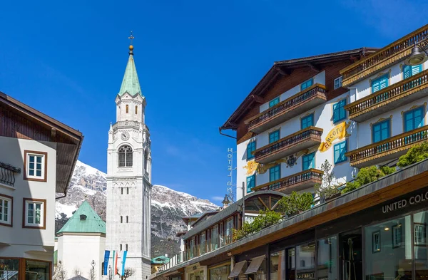 Die malerische Landschaft der Dolomiten — Stockfoto