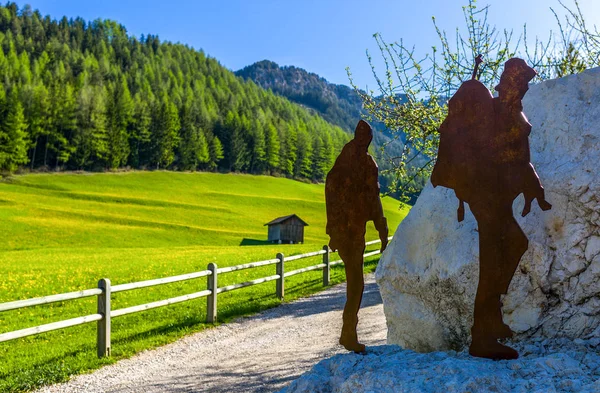 The picturesque landscapes of the Dolomites area — Stock Photo, Image