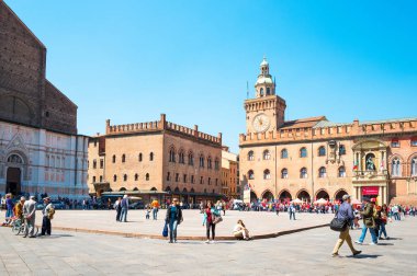 Bologna kırmızı renk bir şehirde
