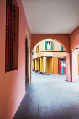 Bologna kırmızı renk bir şehirde