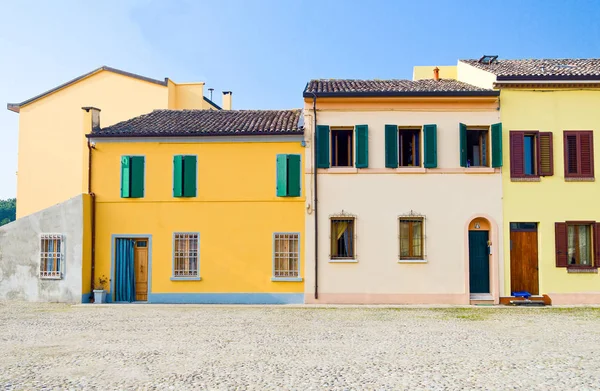 Architectures and canals of Comacchio — Stock Photo, Image