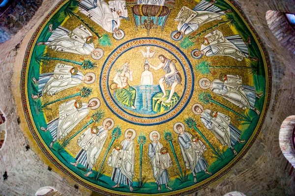 The ancient treasures of sacred art in Ravenna — Stock Photo, Image