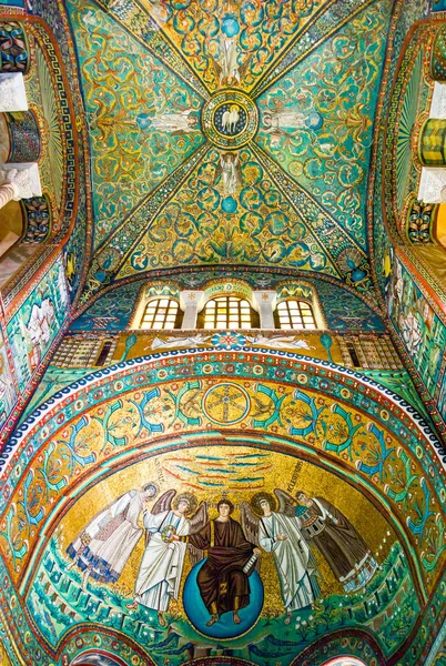 Os antigos tesouros da arte sagrada em Ravenna — Fotografia de Stock