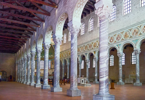 Os antigos tesouros da arte sagrada em Ravenna — Fotografia de Stock