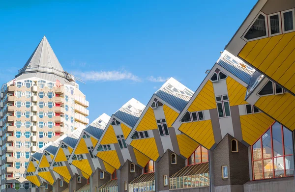 De platforms en de landschappen van Rotterdam — Stockfoto