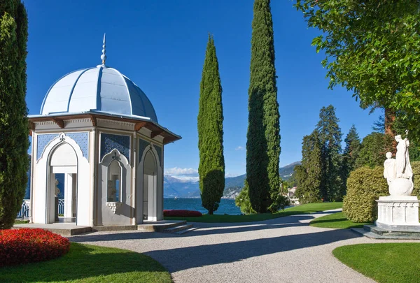 Arquitecturas y paisajes del Lago Como — Foto de Stock