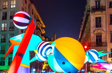 Lyon ışık Festivali sanat eserleri