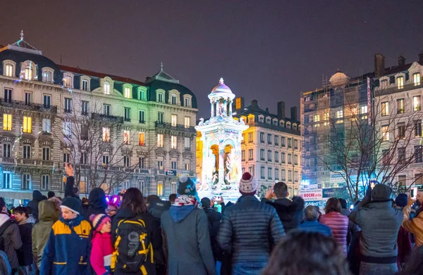 Lyon ışık Festivali sanat eserleri