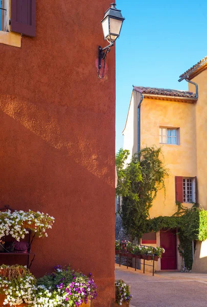 The Rousillion Vaucluse colored village — Stock Photo, Image