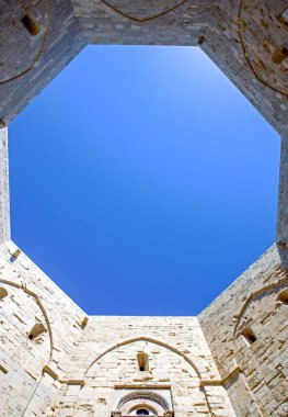 Etkileyici Svevo Castle