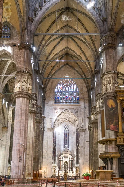 Het interieur van de kathedraal Duomo — Stockfoto