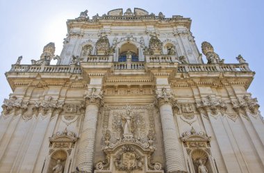 Lecce taştan Yüce sanatı