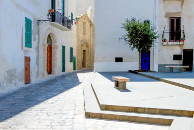 Mimarileri ve rengini Monopoli