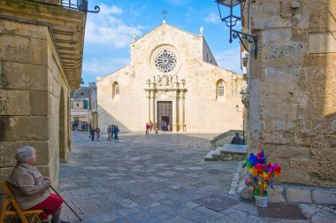 Sanat ve Otranto deniz