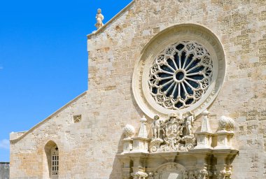 Sanat ve Otranto deniz
