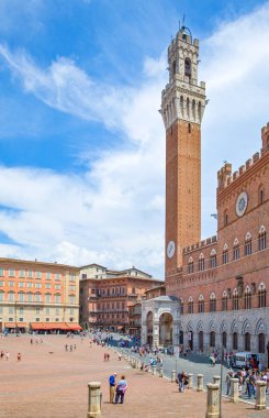 Mimarileri ve Siena sanatı