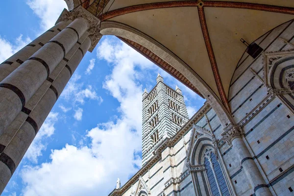 As arquiteturas e a arte de Siena — Fotografia de Stock