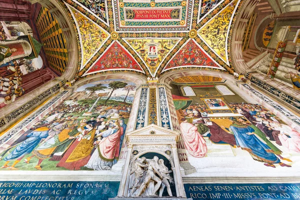 Le architetture e l'arte di Siena — Foto Stock
