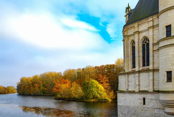 Chenonceaux Francja Cher Rzeki Jesienią Widać Zamku Chenonceau — Zdjęcie stockowe