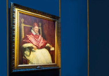 Roma, İtalya - 02 Ekim 2019: Doria-Pamphili Sarayı, Papa X. Innocent 'in Velazquez' in portresi
