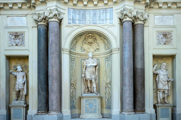 Рим Италия Августа 2017 Дворец Колонна Статуи Садов Террасами — стоковое фото