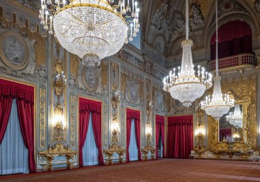 Roma, İtalya - 11 Ocak 2019: Quirinale Sarayı 'ndaki Parti Odası (salone delle festa)