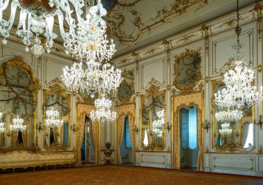 Roma, İtalya - 11 Ocak 2019: Quirinale Sarayı 'ndaki Degli Specchi odası