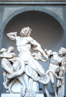 Roma, İtalya - 10 Ocak 2019 Vatikan Müzeleri, Sekizgen avlusu, Laocoon 'un heykel grubu
