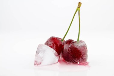 Buz kiraz çilek 