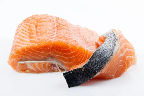 Biefstuk van de Haas en zalm, forel, rode vis — Stockfoto