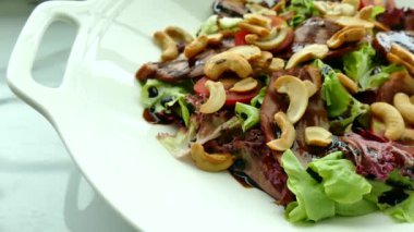 füme somon salata 