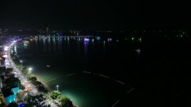 밤에 태국에서 파타야 시 — 비디오