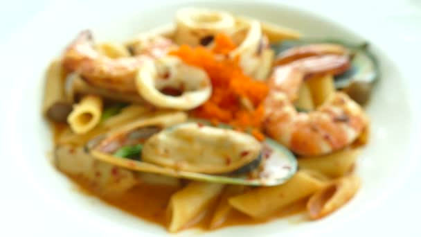 Italian pasta with seafood — Stock Video