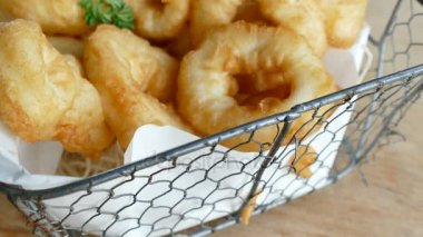 Limon ile kalamar halkaları