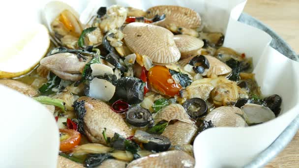 Cozze fritte con salsa di vino — Video Stock