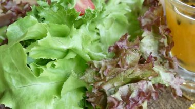 Kaz ciğeri biftek sosu ile