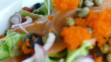 taze sebze ile Somon salata