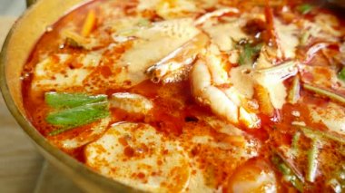 Tom yum kung spicy soup