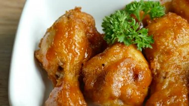 kızarmış tavuk drumsticks portre