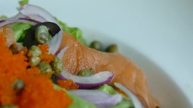 taze sebze ile Somon salata