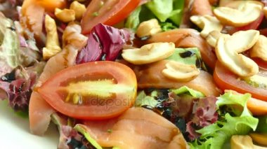 taze sebze ile Somon salata