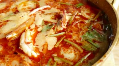 Tom yum kung spicy soup